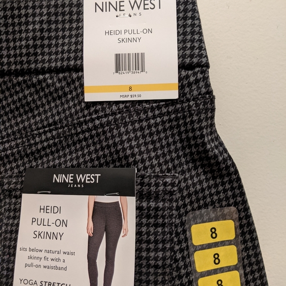 Jeans - Picture 2 of 5